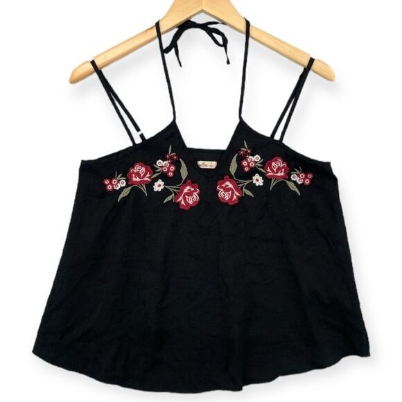 ~Hollister Women’s Satin Embroidred Floral Strappy Top M - Picture 1 of 6